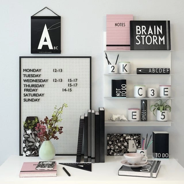 Decor Letters Pink
